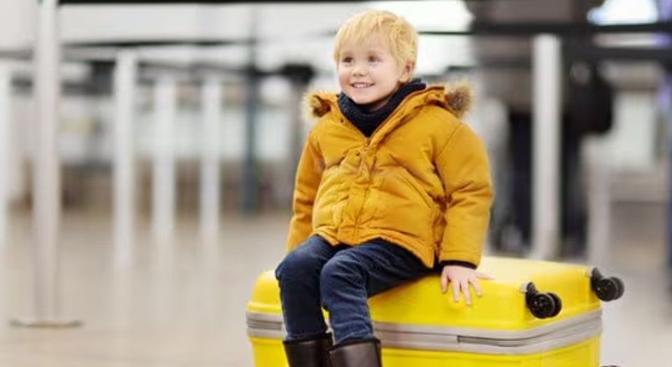 Emirates Airlines unaccompanied minor, unaccompanied minors Emirates Airlines, Emirates Airlines unaccompanied minor form, Emirates Airlines unaccompanied minor fee, Emirates Airlines unaccompanied minor form pdf, Emirates Airlines unaccompanied minor flights