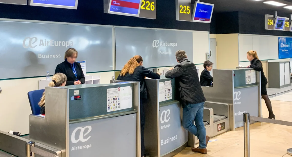 Air Europa business class, Air Europa business class price, Air Europa business class seats, Air Europa business class suites, Air Europa business class international, business class on Air Europa