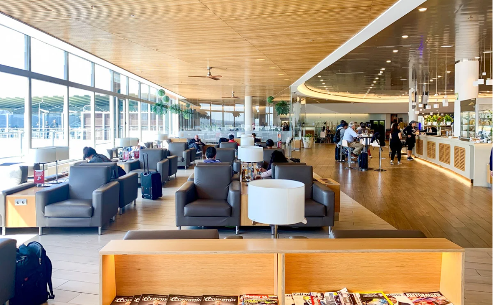 Air Europa business class, Air Europa business class price, Air Europa business class seats, Air Europa business class suites, Air Europa business class international, business class on Air Europa